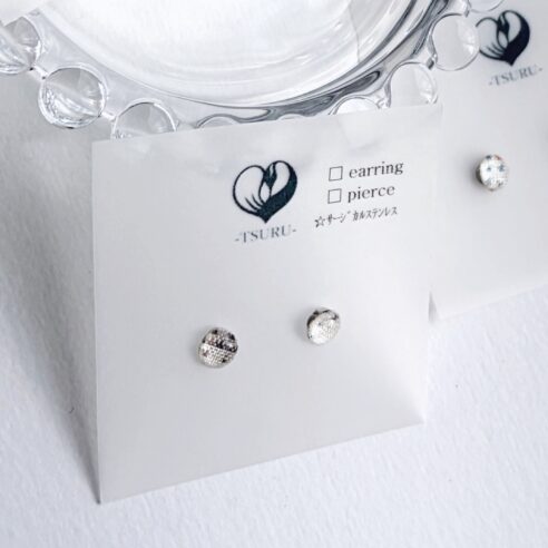 【大島紬＊小粒】絣の蕾 petite ー朝靄ーピアス /ノンホールピアス